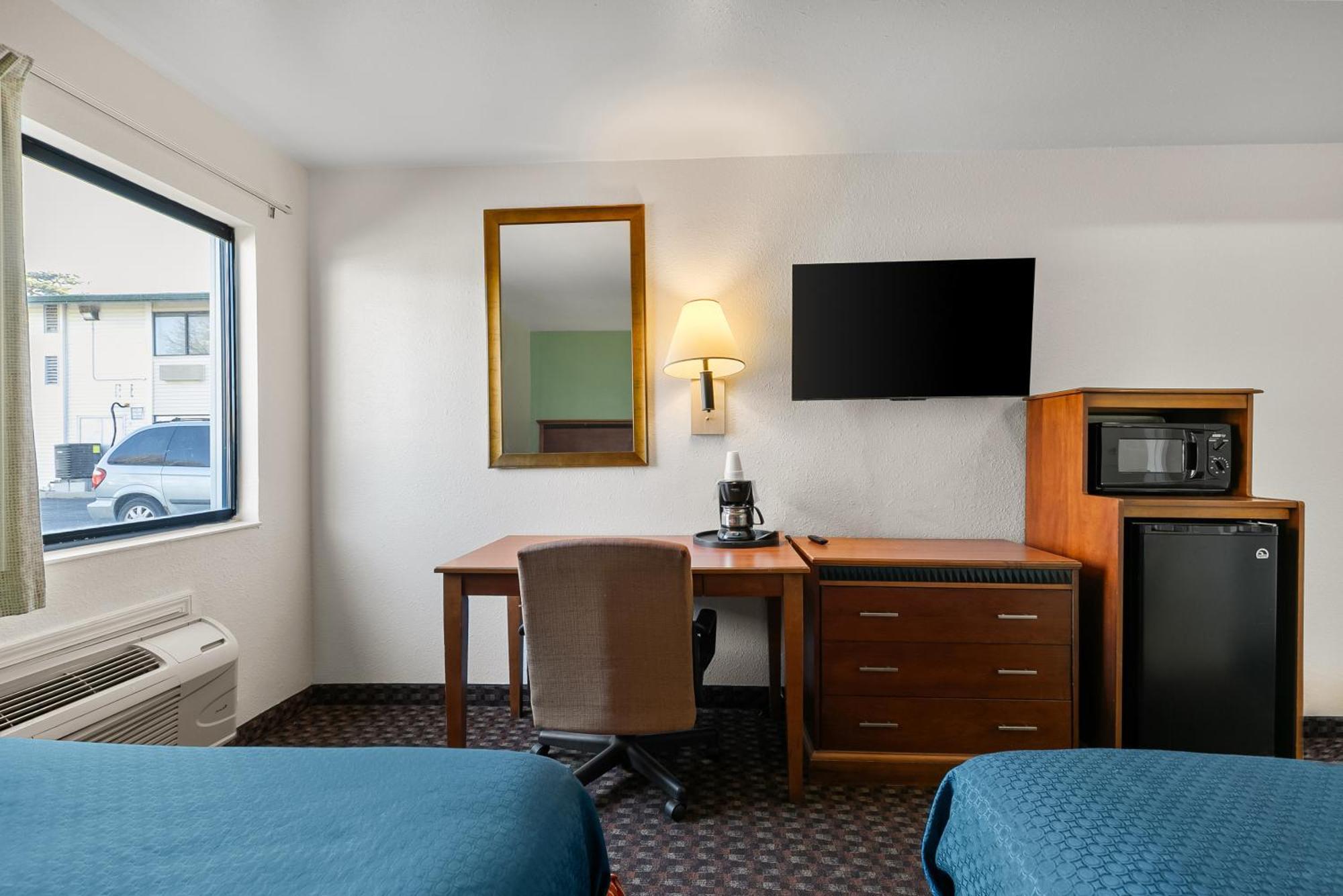 Americas Best Value Inn - Lincoln Airport Exterior photo